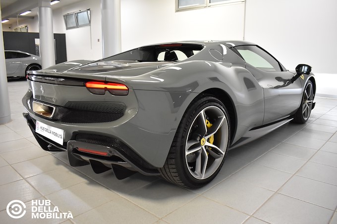 FERRARI FERRARI 296 GTB